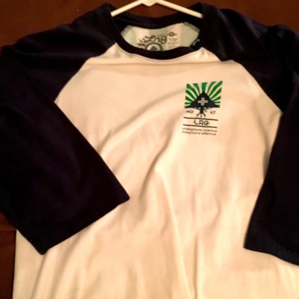 LRG tee shirt M